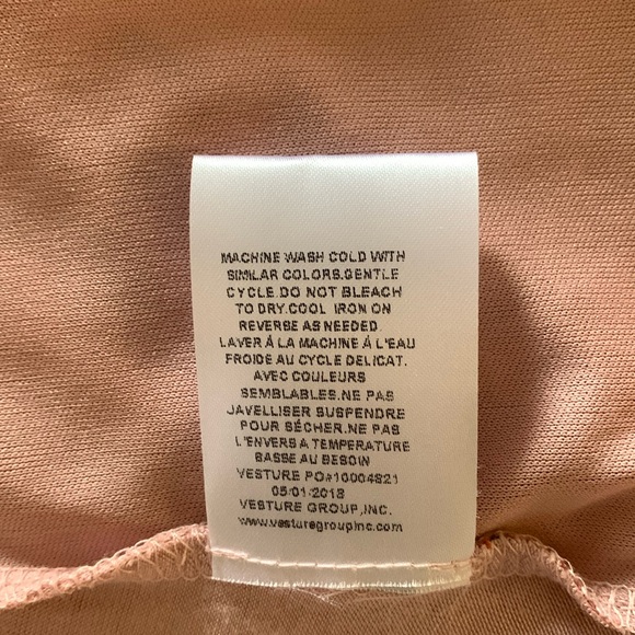 Chenault Sleeveless Lined Elegant Top Medium - Picture 5 of 5